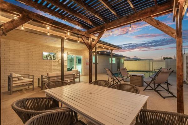 Cozy-Perfect Location-Private Pool-Heat Optional- Spring Training-Gcu Villa Phoenix Exterior photo